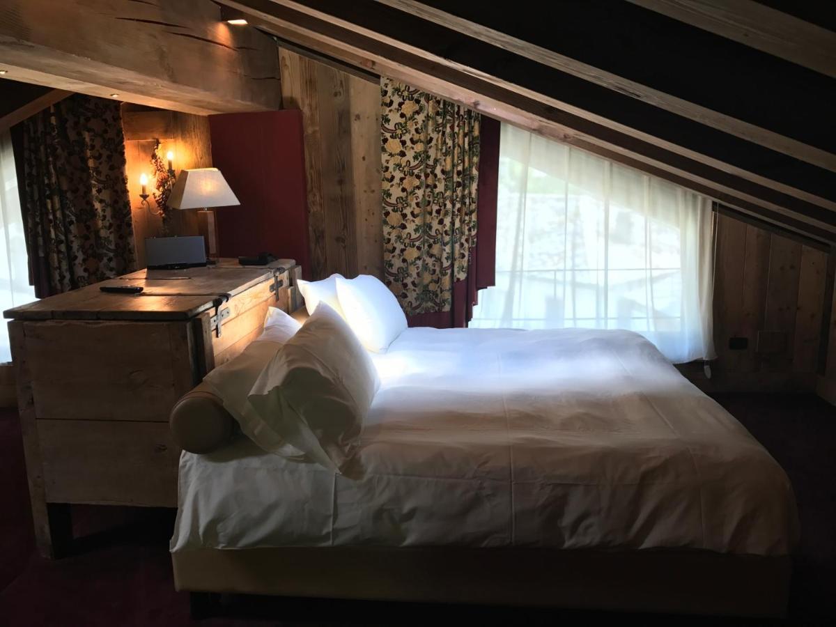 Relais Du Chateau Blanc La Thuile Exterior foto